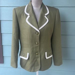 For the love of green blazer.